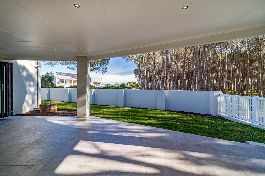 4 Bedroom Property for Sale in Mzuri Estate Western Cape